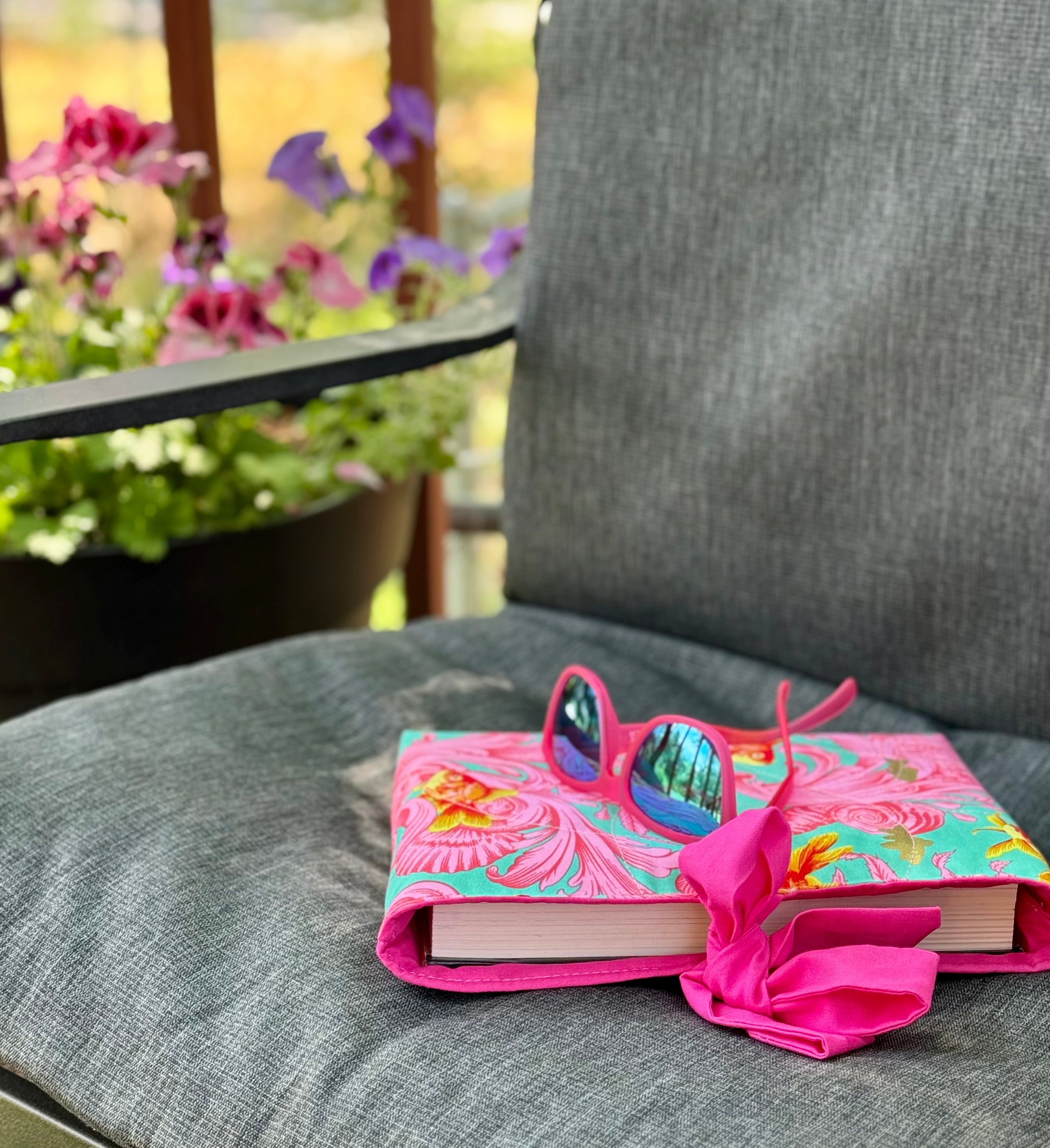 Book sleeve - Baroque Goldfish